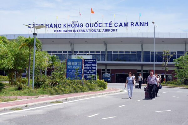Để đến Nha Trang, bạn có thể lựa chọn máy bay đến sân bay Cam Ranh 