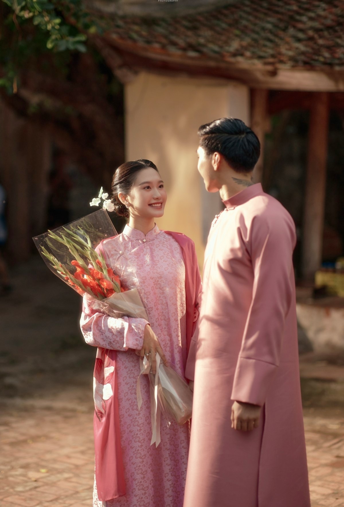 Chụp hình áo dài ngũ thân cặp đôi ở đâu uy tín nhất