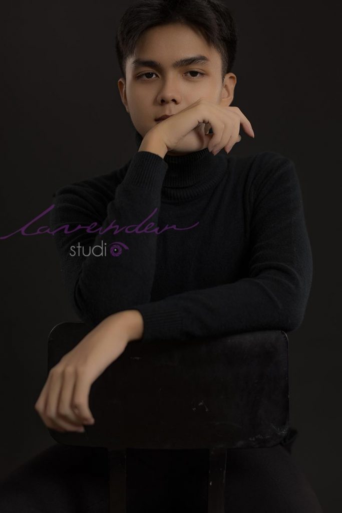 Tạo dáng chụp ảnh ngầu dành cho nam