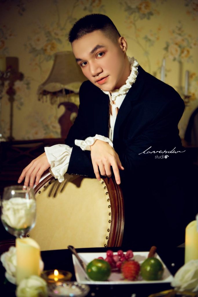 Tạo dáng ngầu khi chụp ảnh chân dung nam