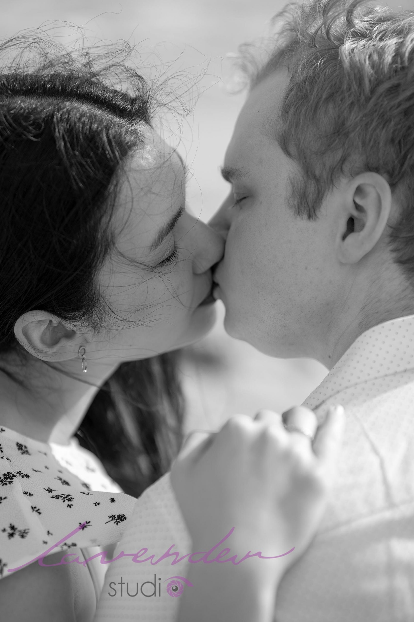 10 Studio chụp ảnh couple đen trắng tại Đà Nẵng 