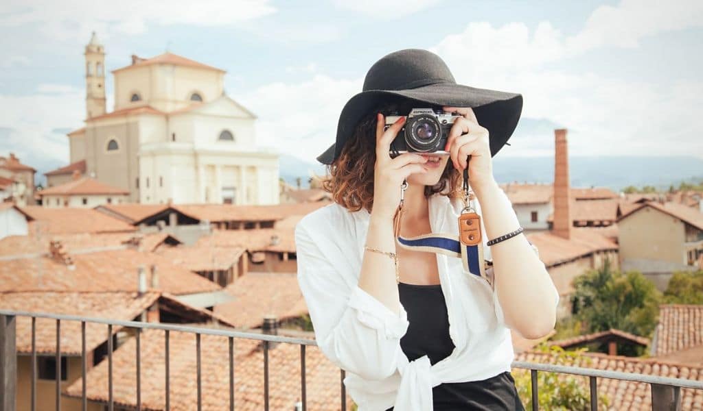 Khám phá 10 kiểu chụp ảnh du lịch đẹp giúp sở hữu bức ảnh ấn tượng