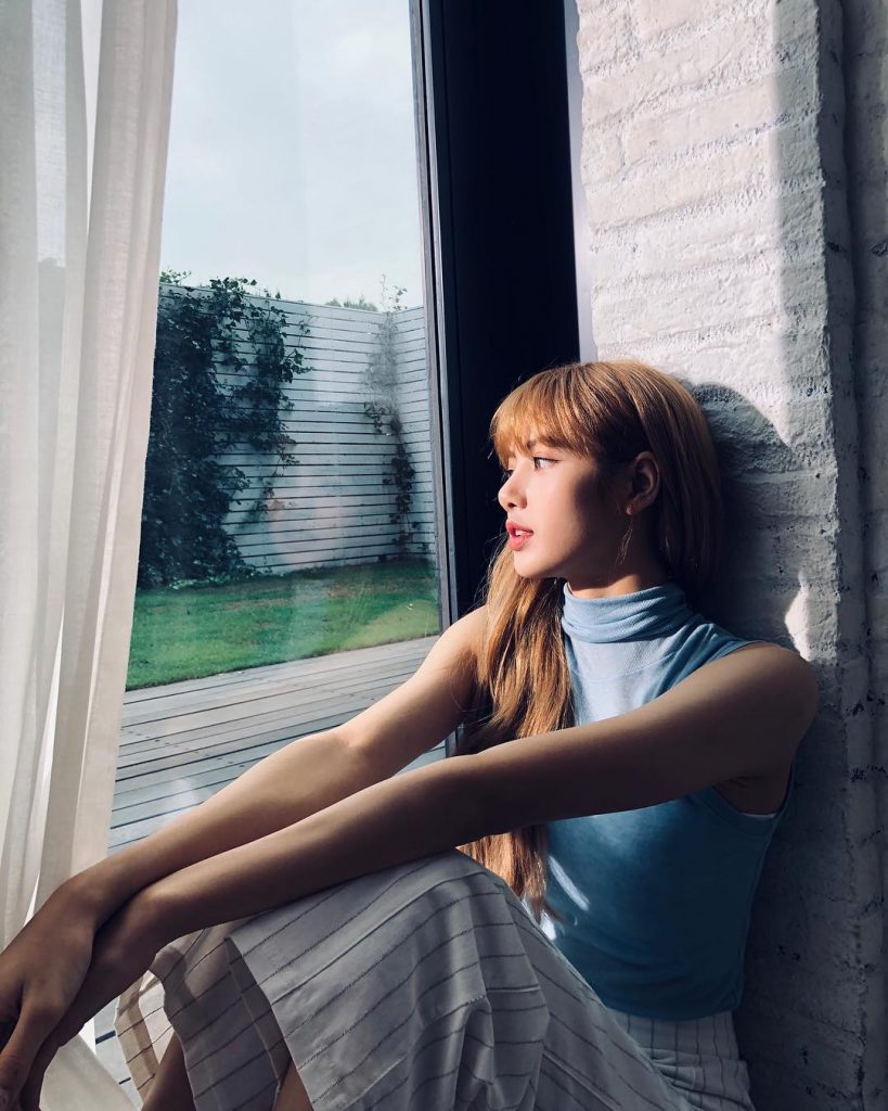 10 concept chụp hình cặp đôi tại nhà cực "xịn sò" không nên bỏ qua