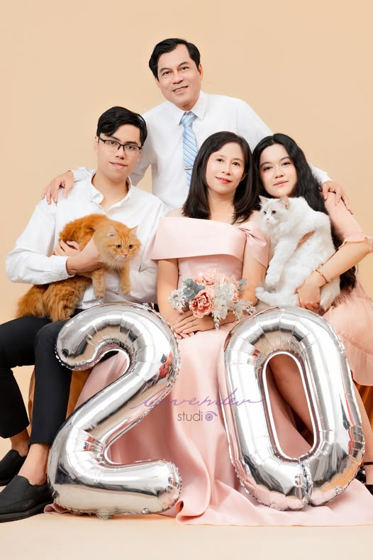 Tại sao chụp hình kỷ niệm ngày cưới ngày càng được các gia đình quan tâm? Tại sao chụp hình kỷ niệm ngày cưới ngày càng được các gia đình quan tâm?