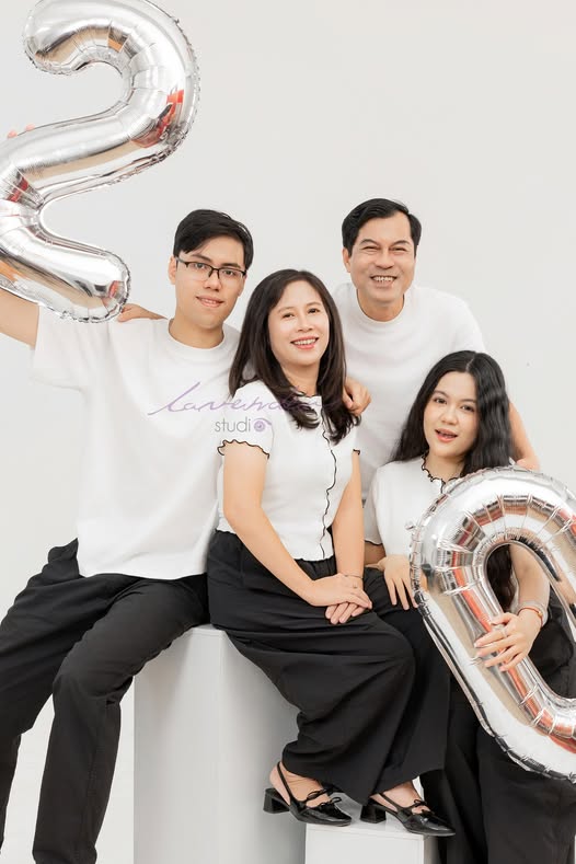 Tại sao chụp hình kỷ niệm ngày cưới ngày càng được các gia đình quan tâm? Tại sao chụp hình kỷ niệm ngày cưới ngày càng được các gia đình quan tâm?