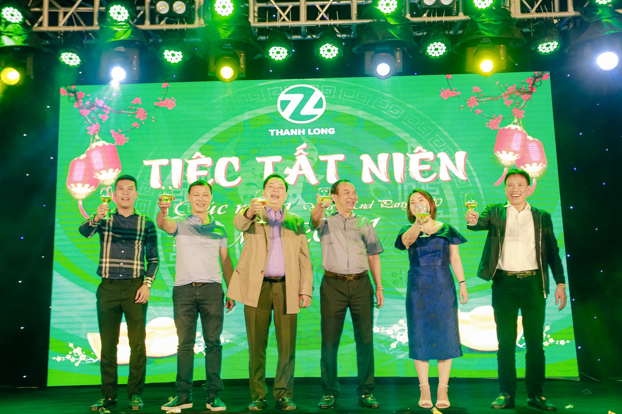 Hội An – Điểm đến nổi bật cho dịch vụ chụp ảnh year end party phong cách hoài cổ Hội An – Điểm đến nổi bật cho dịch vụ chụp ảnh year end party phong cách hoài cổ