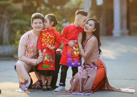 Dịch Vụ Chụp Ảnh Tết 2026 Giá Rẻ Tại TP.HCM Cho Gia Đình