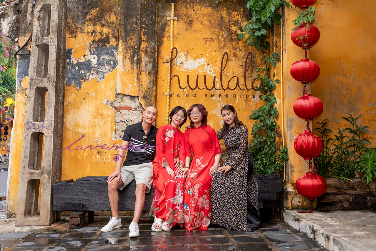 Concept chụp ảnh kỷ niệm ngày cưới 2026 tại Hội An cực chill