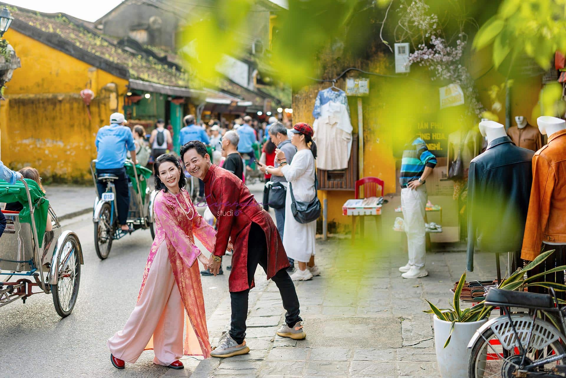 Concept chụp ảnh kỷ niệm ngày cưới 2026 tại Hội An cực chill