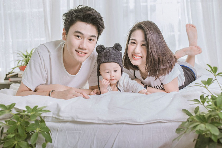 Bí quyết chụp gia đình 3 người đẹp tự nhiên Bí quyết chụp gia đình 3 người đẹp tự nhiên