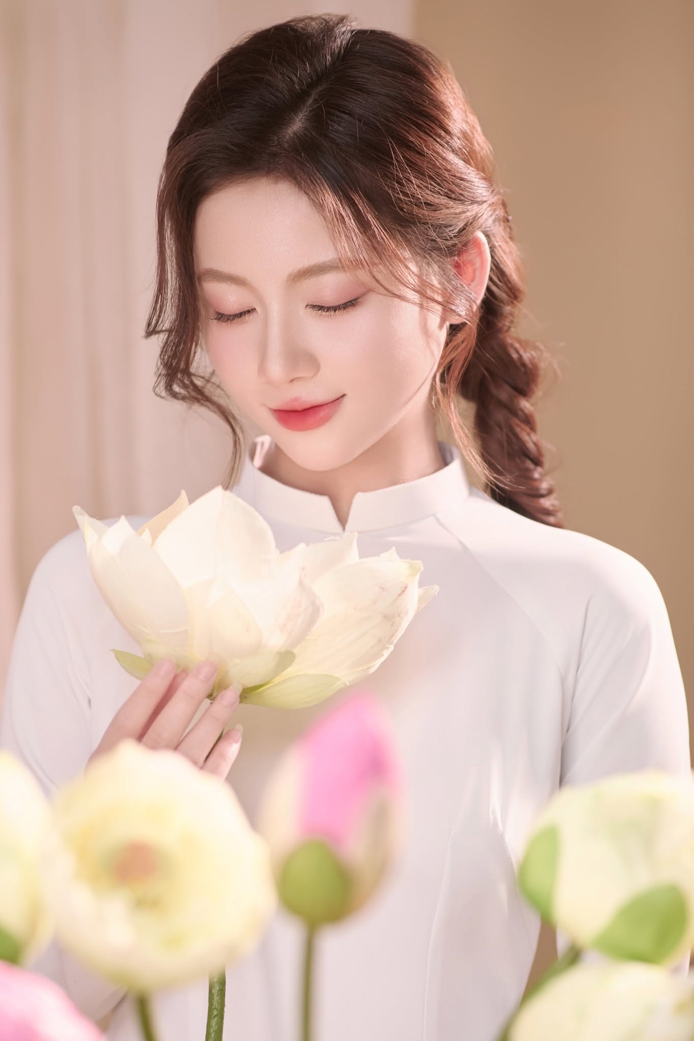 Chụp ảnh chân dung trong studio và ngoài trời khác nhau thế nào