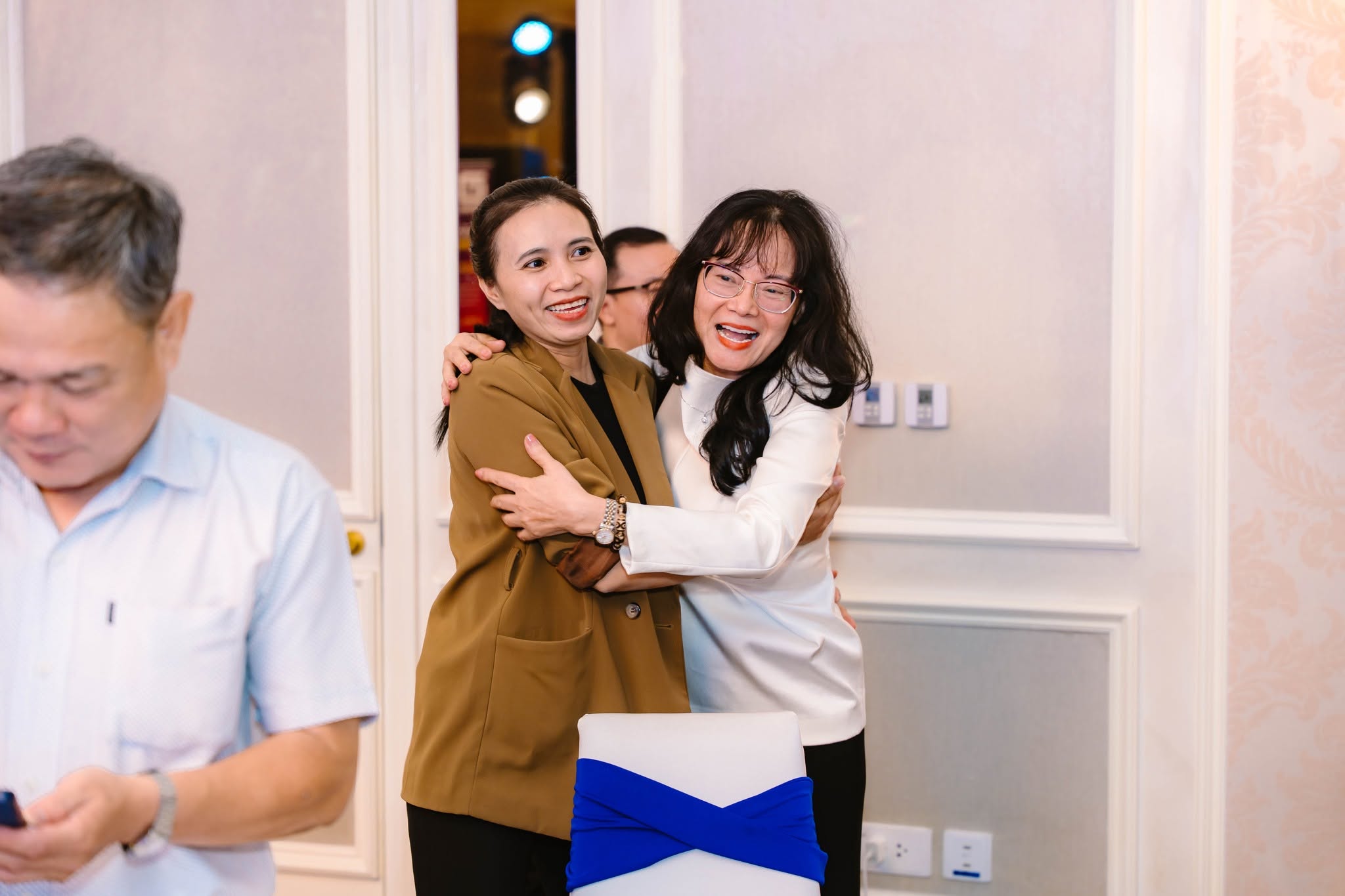 Khám phá nghệ thuật góc máy trong chụp hình sự kiện chuyên nghiệp Khám phá nghệ thuật góc máy trong chụp hình sự kiện chuyên nghiệp