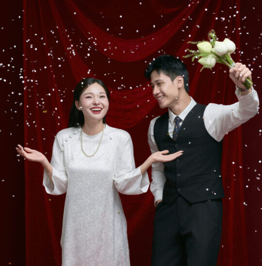 Ý tưởng chụp ảnh couple áo dài chân dung 2026