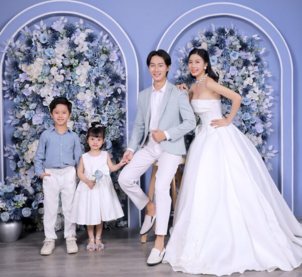 Bí Quyết Tạo Dáng Concept Gia Đình Luxury