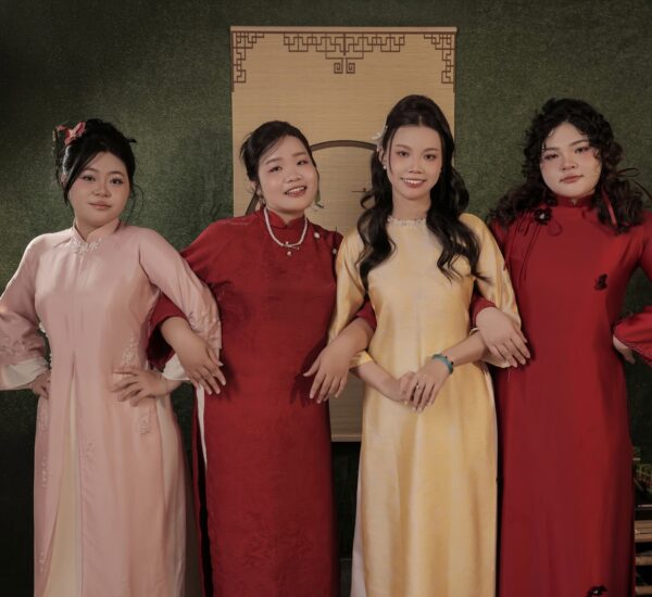 Bộ ảnh áo dài hội chị em sang trọng (4)
